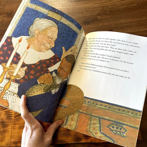 PJ Library Mrs. Katz And Tush Jewish Paperback Book - Picture 6 of 9